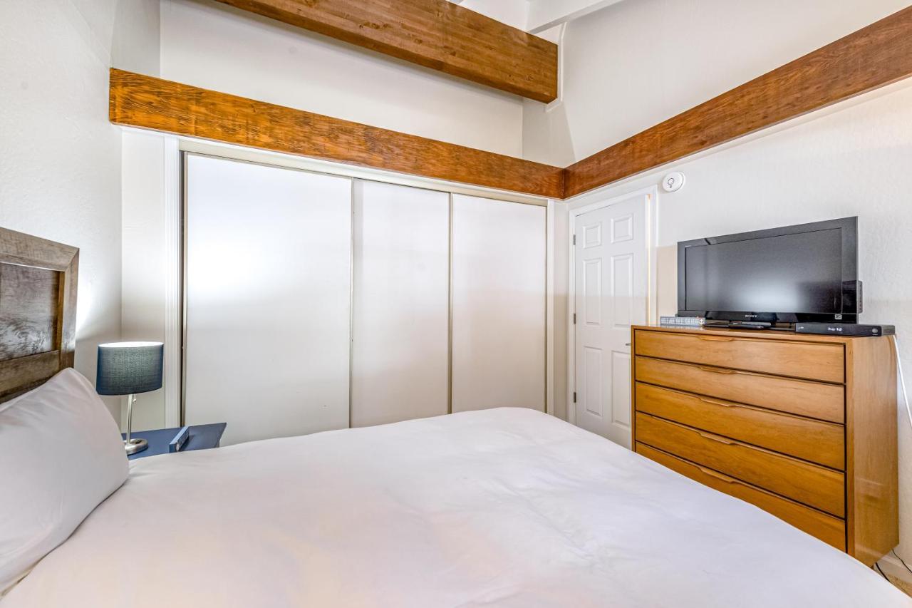 Take Me To Tahoe Apartment *