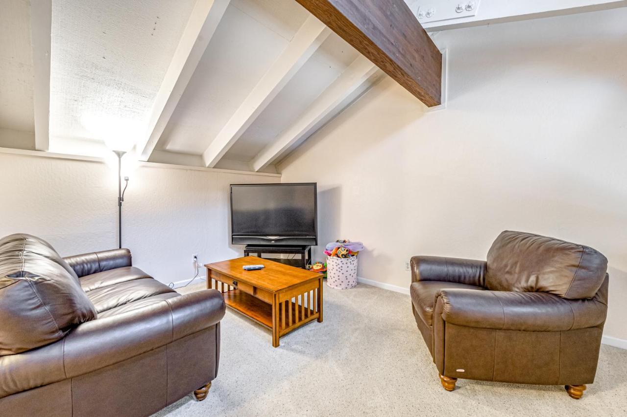 Apartment Take Me To Tahoe *